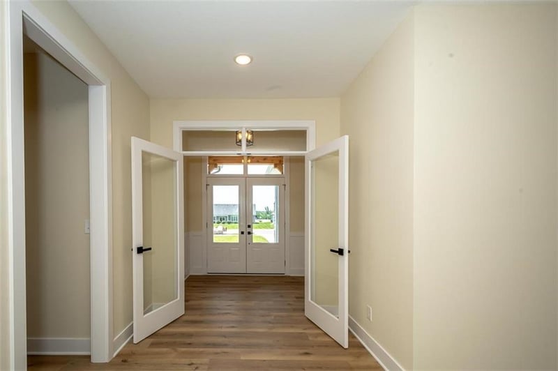 1018 Bluestem Cir, Baldwin City, KS 66006