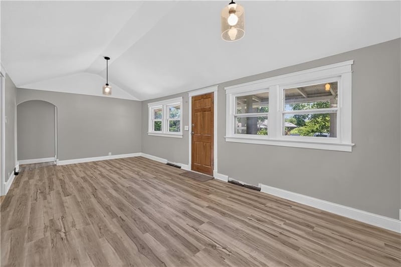 225 Hardy Ave, Independence, MO 64053