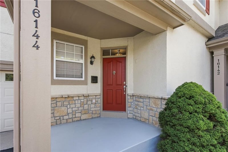 16144 Linden St, Overland Park, KS 66085