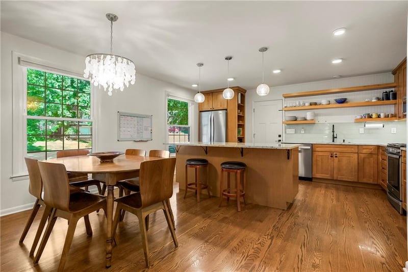 8919 Hadley St, Overland Park, KS 66212