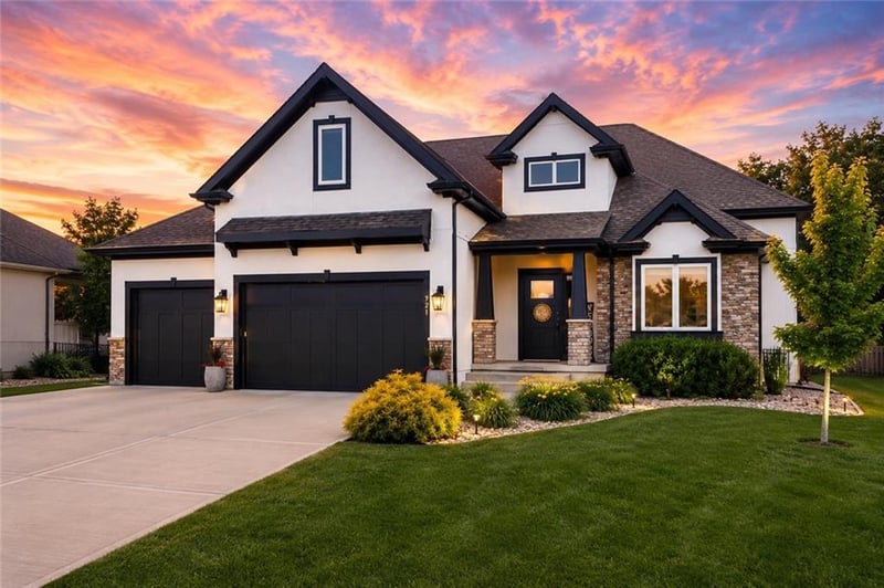 921 Foxglove Ln, Kearney, MO 64060