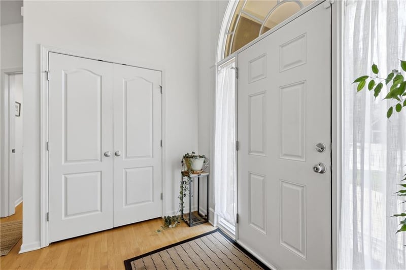 14440 64th Ter, Parkville, MO 64152