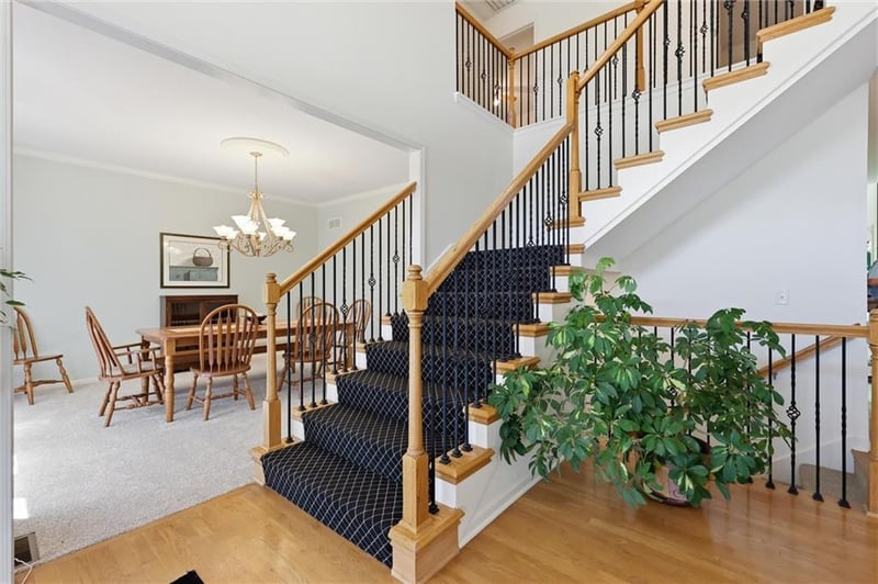 14440 64th Ter, Parkville, MO 64152