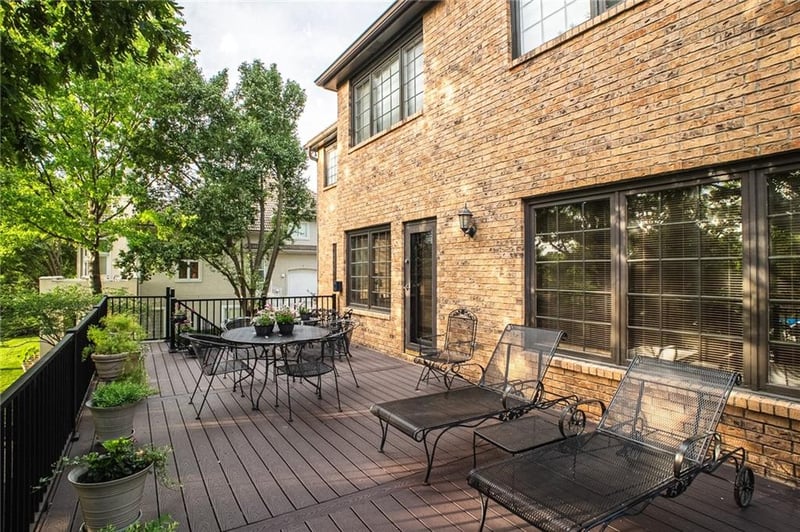 12668 Sherwood Dr, Leawood, KS 66209