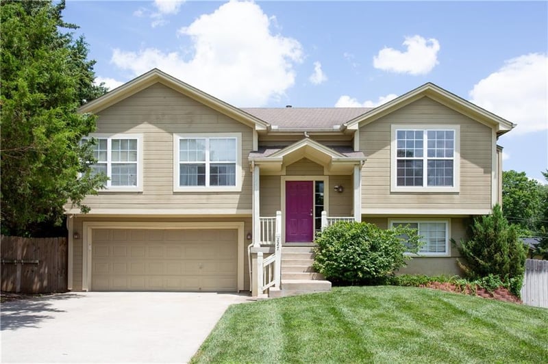 227 71st St, Kansas City, KS 66112