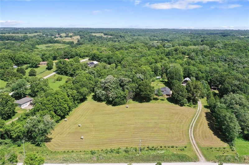 11118 Shach Creek Rd, Excelsior Springs, MO 64024