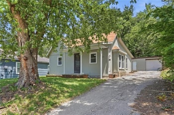 205 N 4th St, Kansas City, KS 66111