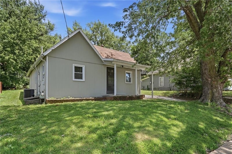 205 4th St, Kansas City, KS 66111