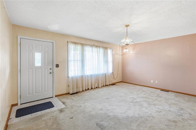 1209 Eugene St, Blue Springs, MO 64015