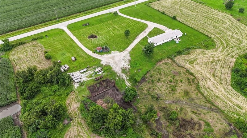 39541 Jingo Rd, Lacygne, KS 66040