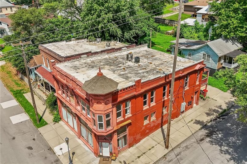 1421 Penn St, St Joseph, MO 64503