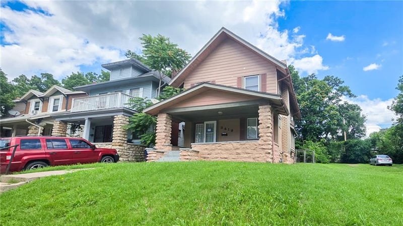 3419 College Ave, Kansas City, MO 64128