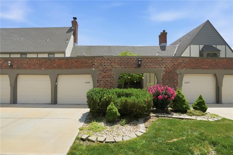 10243 Foster St, Overland Park, KS 66212
