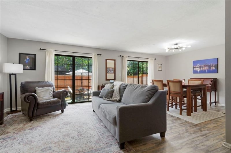 10243 Foster St, Overland Park, KS 66212