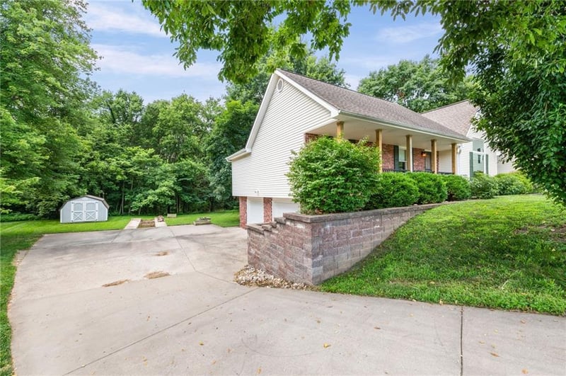 1745 Collins Dr, Platte City, MO 64079
