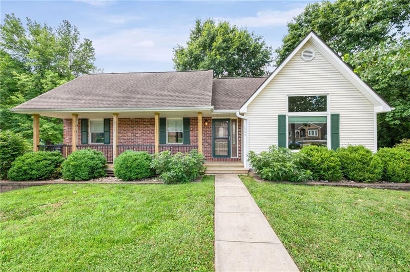 1745 Collins Dr, Platte City, MO 64079