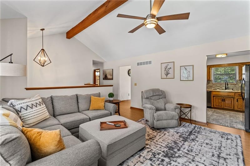 11424 Mcgee St, Kansas City, MO 64155
