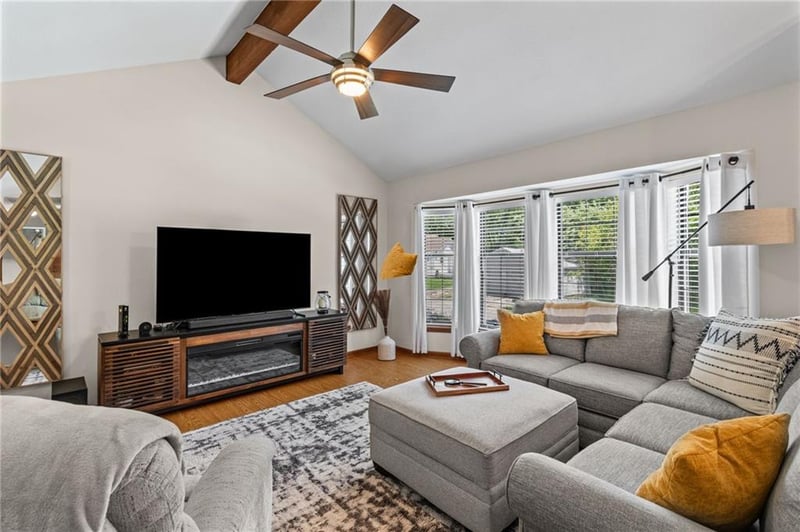 11424 Mcgee St, Kansas City, MO 64155