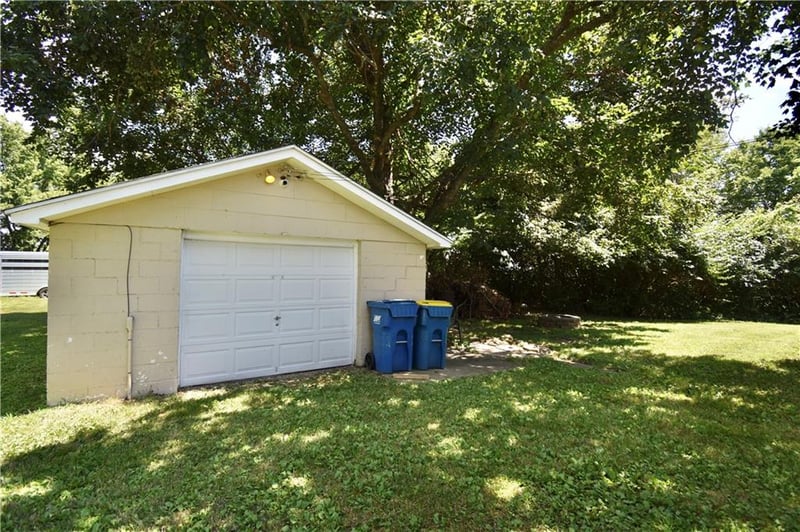 3105 B Hw, Liberty, MO 64068