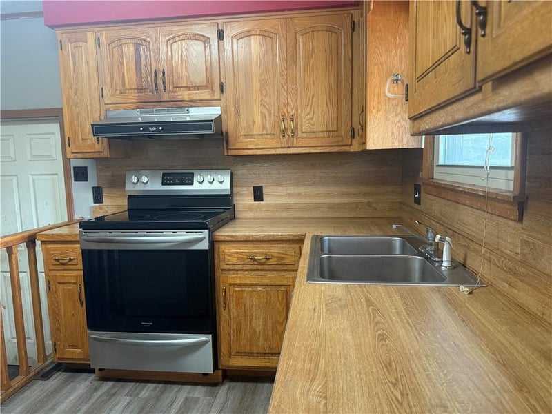 315 E Washington St, Pittsburg, KS 66762