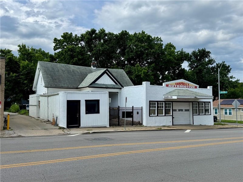 517 75th St, Kansas City, MO 64114