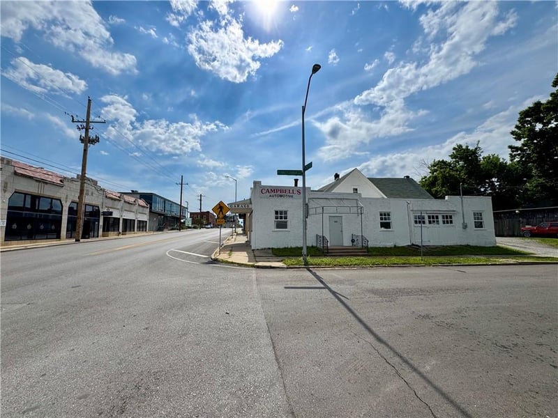 517 75th St, Kansas City, MO 64114