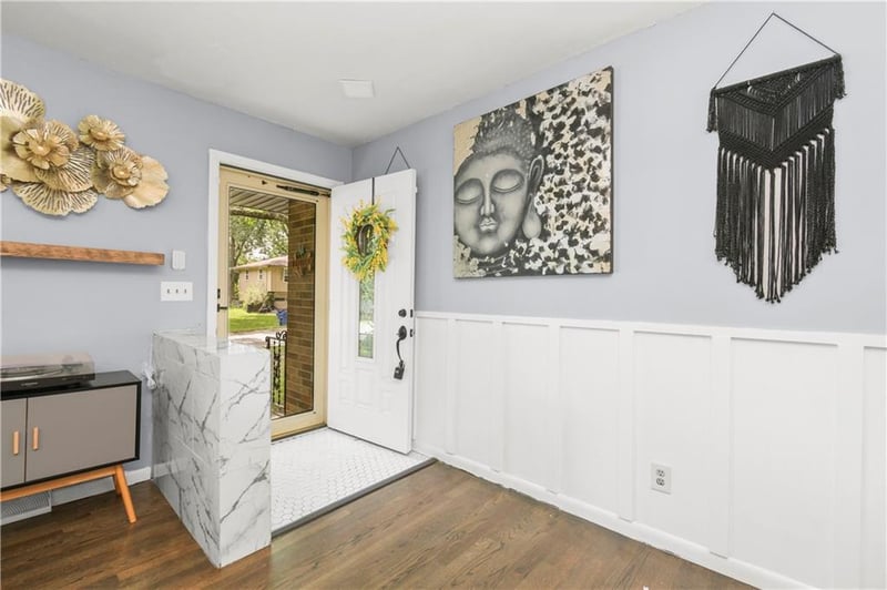 200 20th Ter, Oak Grove, MO 64075