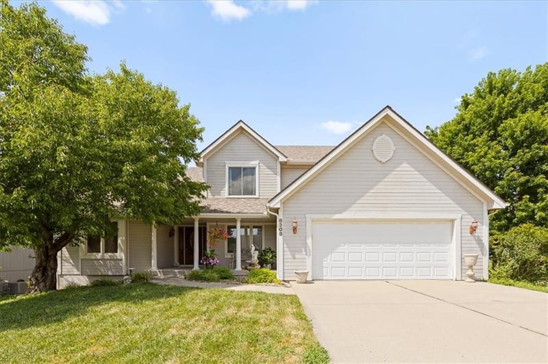 8308 74th Ter, Kansas City, MO 64158