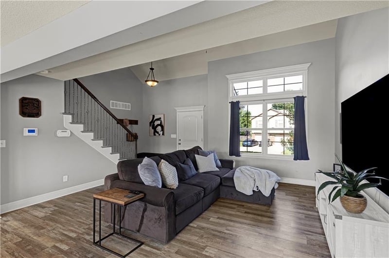 1409 Jaclyn Dr, Grain Valley, MO 64029