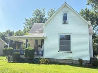 909 10th St, Sedalia, MO 65301