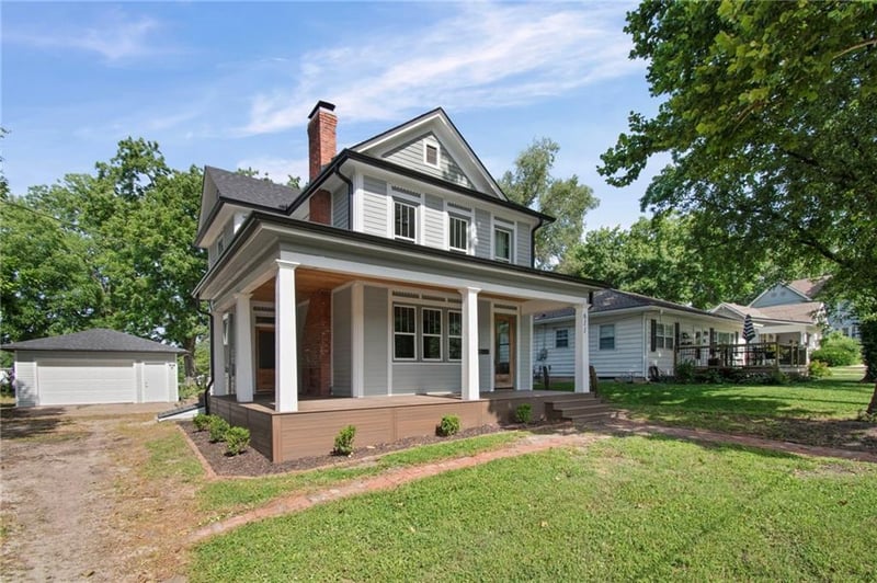 611 Main St, Clinton, MO 64735
