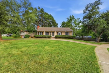 6301 E 109th Ter, Kansas City, MO 64134