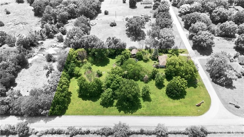 22705 S Abbott Dr, Peculiar, MO 64078
