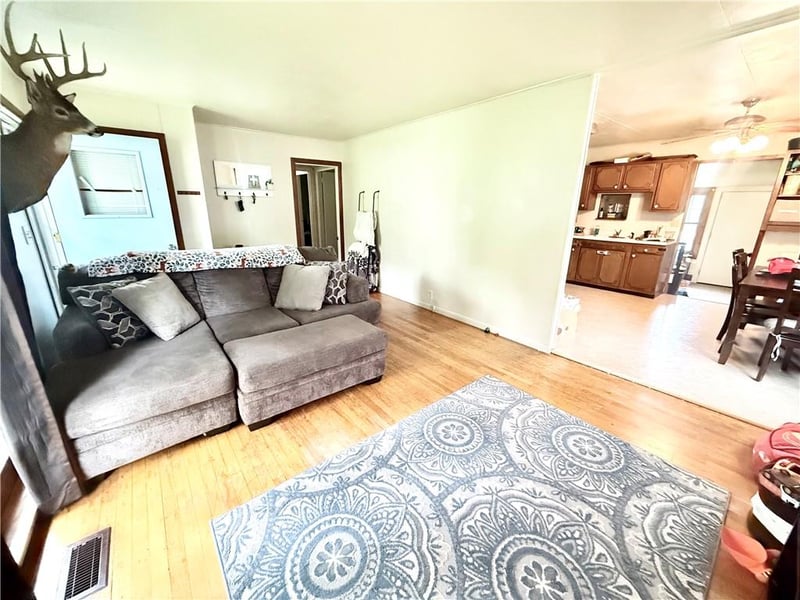 215 Frederick St, Maryville, MO 64468