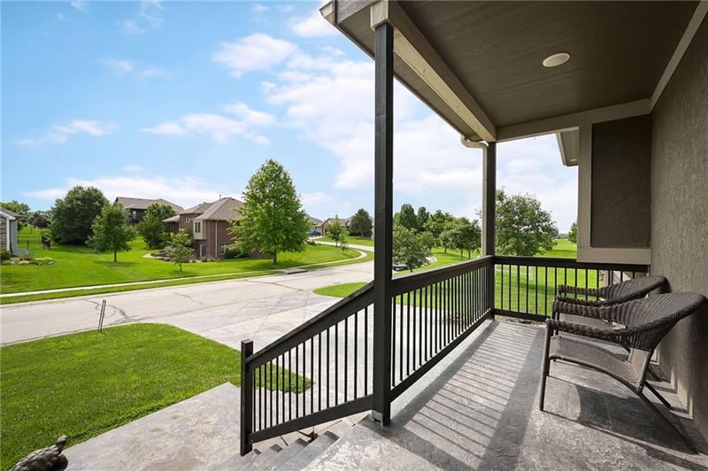 22614 Surrey Ln, Peculiar, MO 64078