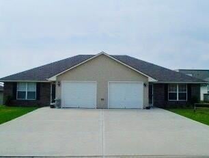 1250 - 1252 Woodbury Pl, Grain Valley, MO 64029