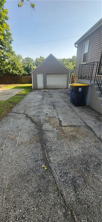 1017 84th Ter, Kansas City, MO 64131