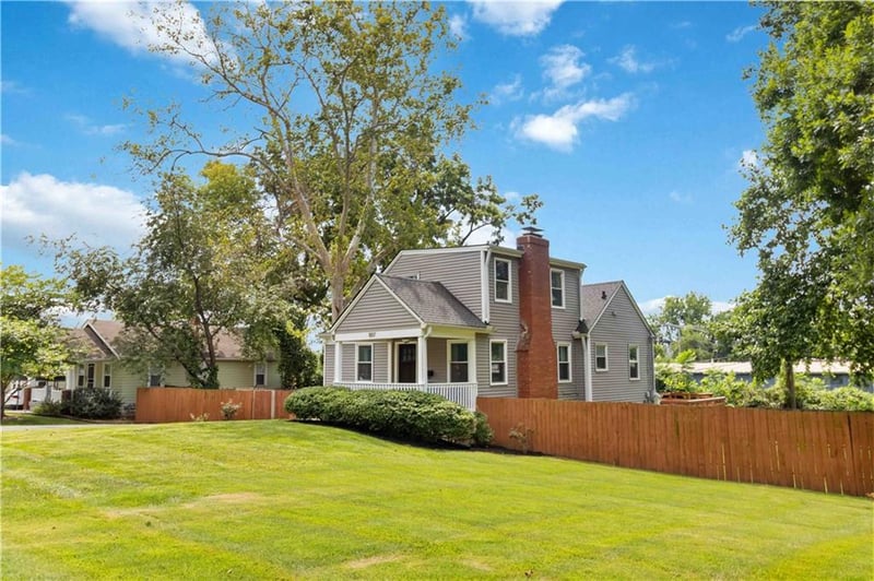 1017 84th Ter, Kansas City, MO 64131