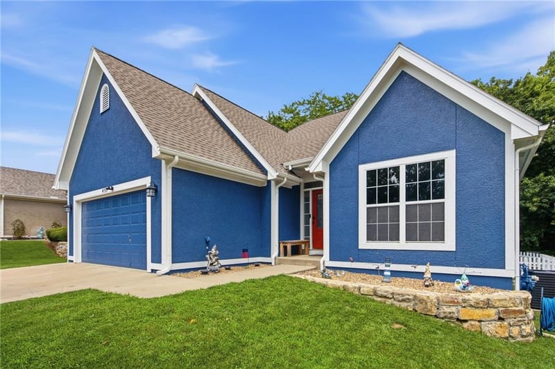 497 137th Pl, Bonner Springs, KS 66012