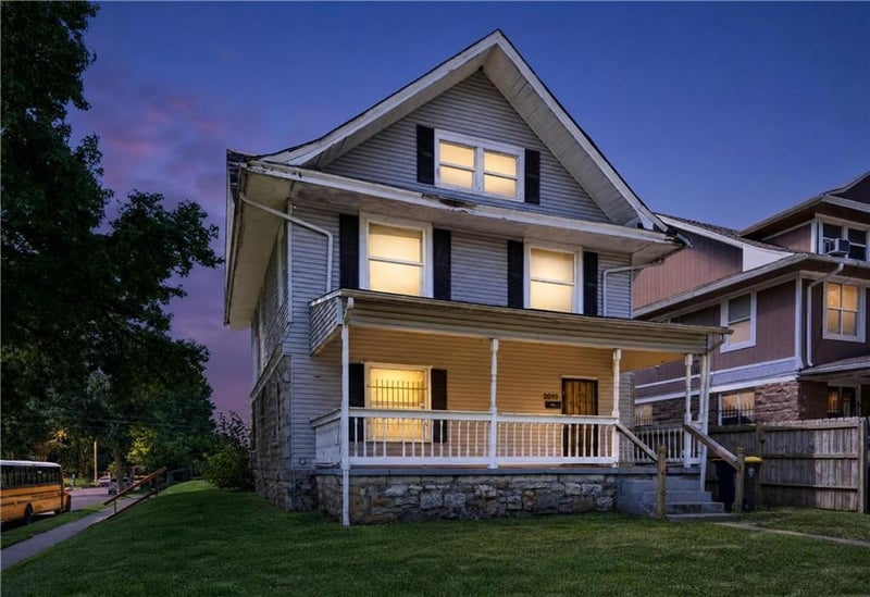 2019 35th St, Kansas City, MO 64109