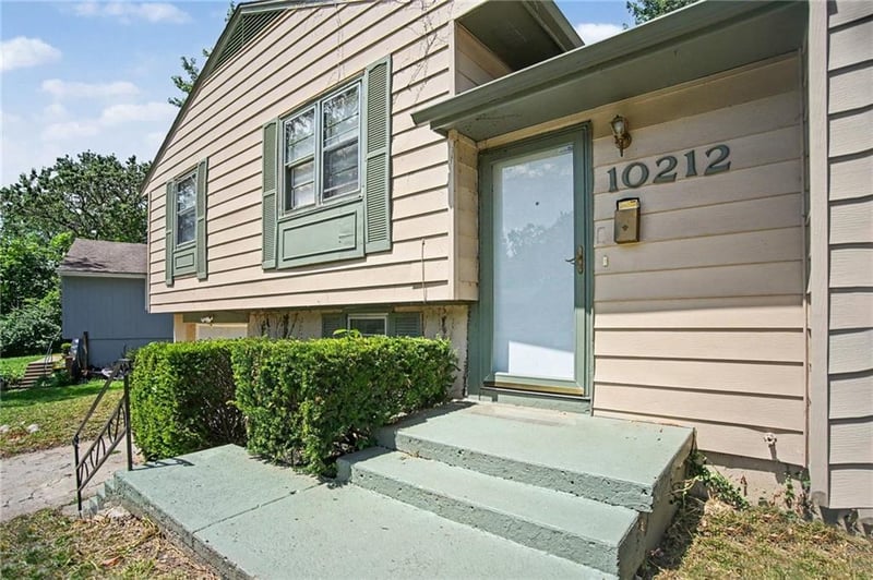 10212 Wheeling Ave, Kansas City, MO 64134