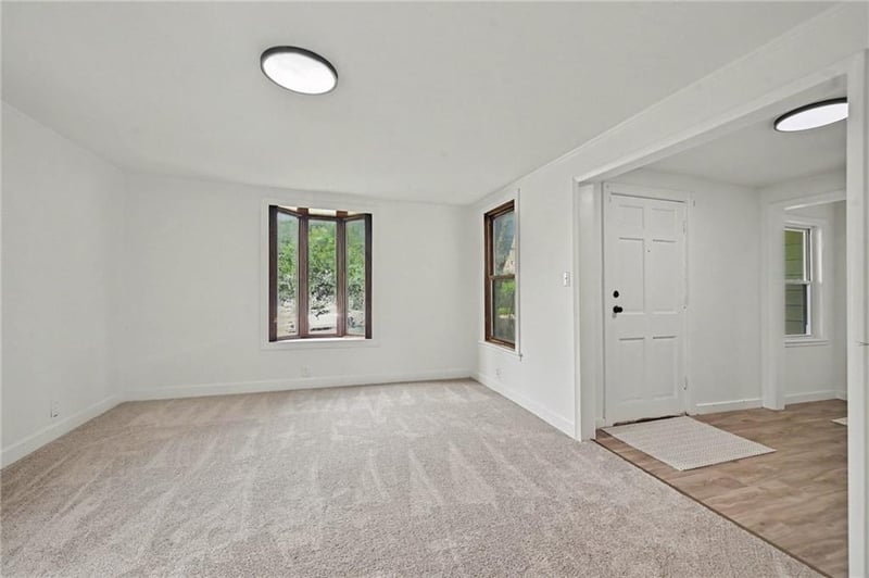 2706 Penn St, St Joseph, MO 64507