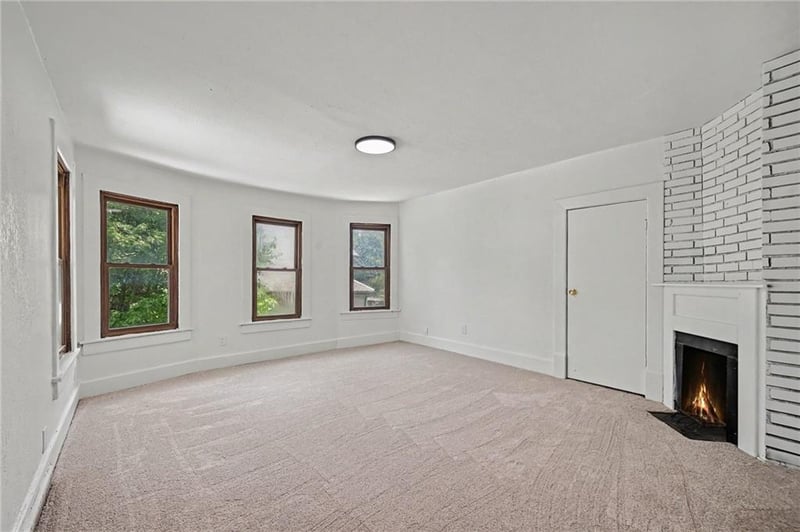 2706 Penn St, St Joseph, MO 64507