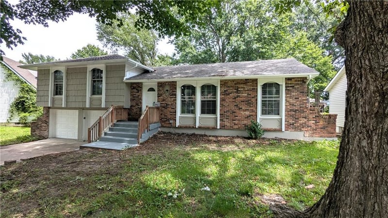 8919 Stark Ave, Kansas City, MO 64138