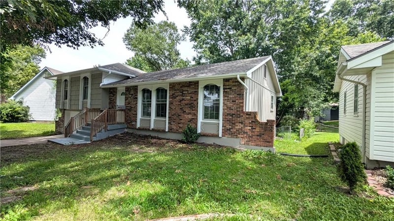 8919 Stark Ave, Kansas City, MO 64138