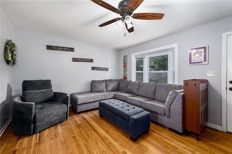 2803 109 St, Kansas City, KS 66109