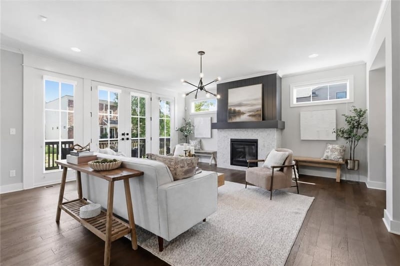 733 44th Ter, Kansas City, MO 64111