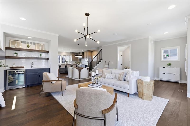 733 44th Ter, Kansas City, MO 64111