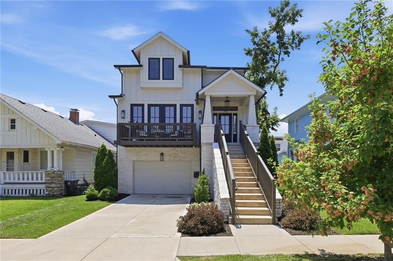 733 44th Ter, Kansas City, MO 64111