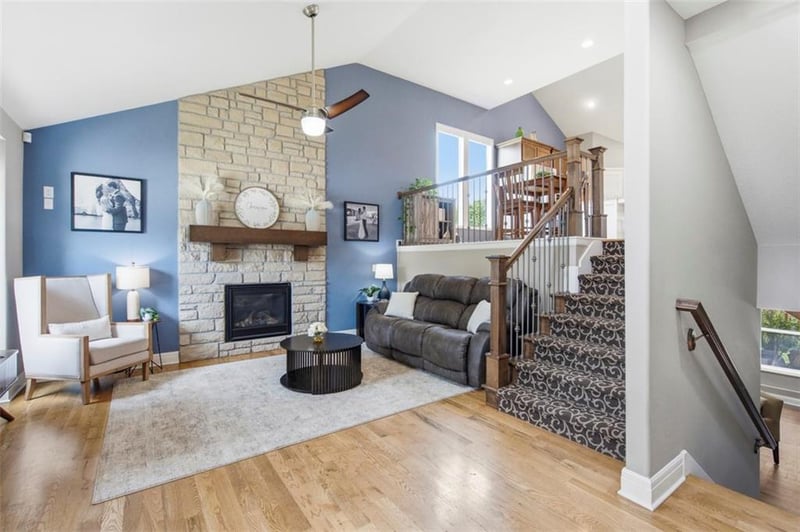 703 19th Ave, Greenwood, MO 64034